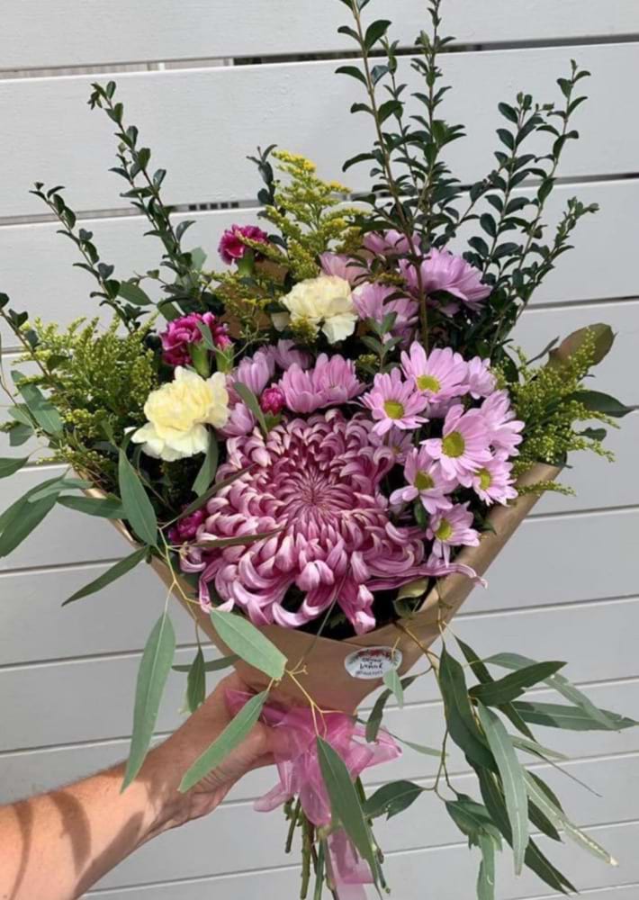 Designer`s Choice Seasonal Blooms